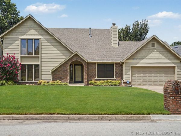 6710 S 29th West Avenue, Tulsa, OK 74132