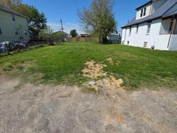 12 CENTRE AVENUE, DUNDALK, MD 21222