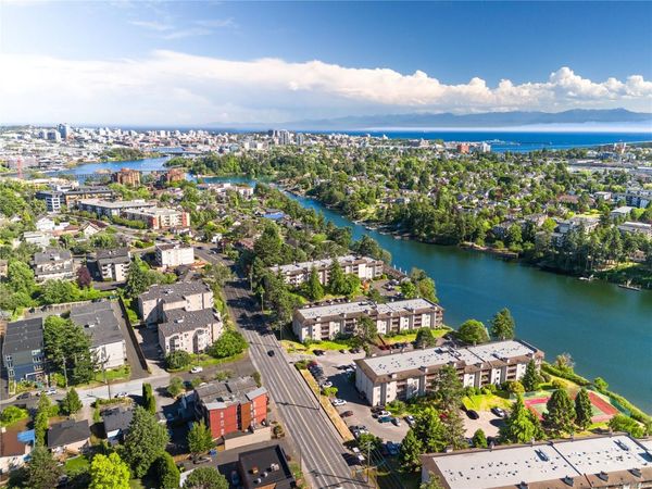 71 Gorge Rd W, Unit #106, Saanich, BC V9A 1L9