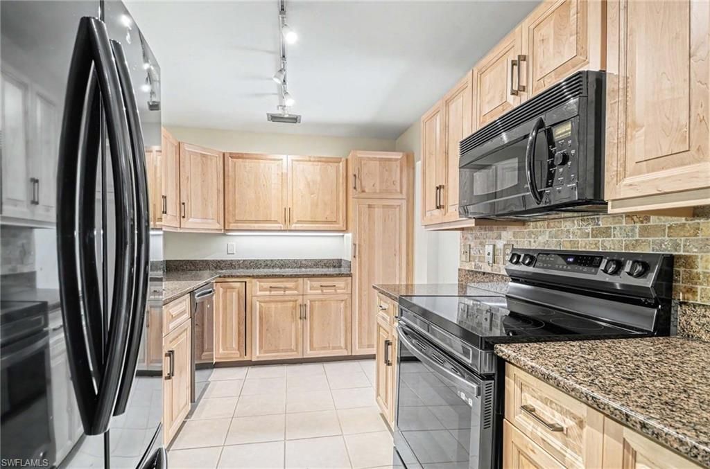 1325 Solana Rd , Unit K3, Naples, FL 34103 Photo