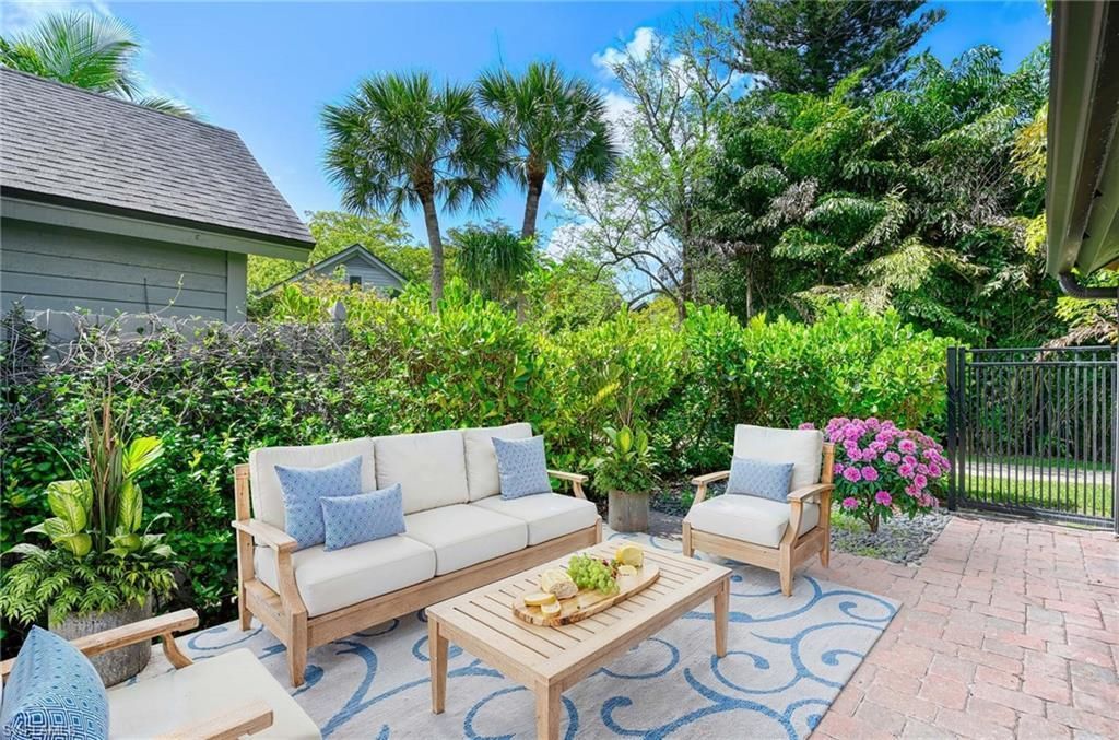 1325 Solana Rd , Unit K3, Naples, FL 34103 Photo