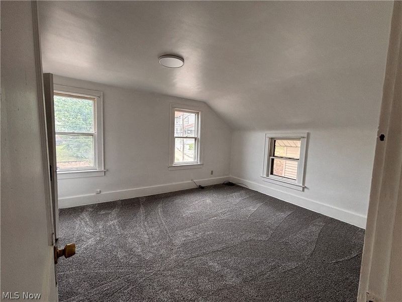 689 Brown Street, Akron, OH 44311 Photo 11