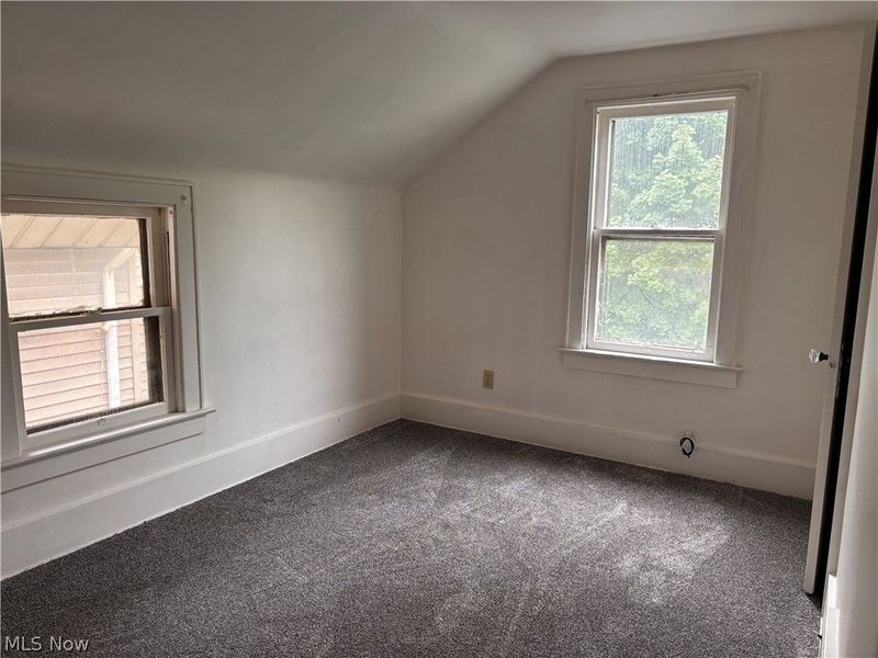 689 Brown Street, Akron, OH 44311 Photo 8