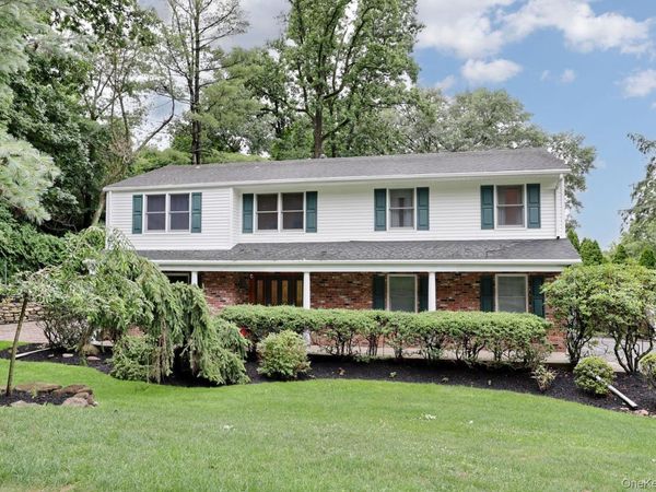 32 Newport Avenue, Tappan, NY 10983