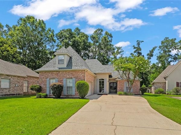 222 RED FOX RUN Boulevard , Madisonville, LA 70447