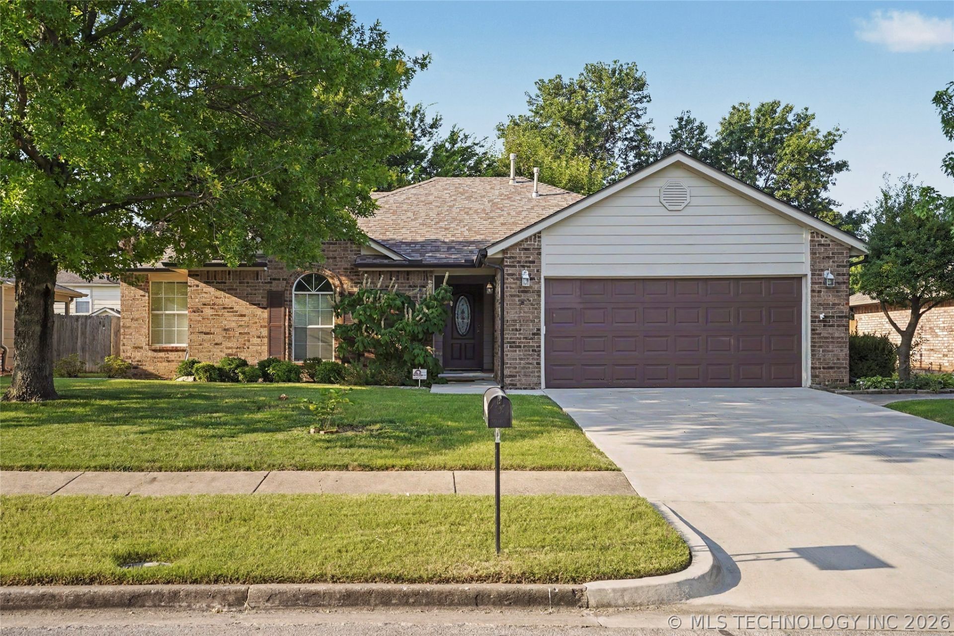 12706 E 82nd Street North, Owasso, OK 74055 Main Photo