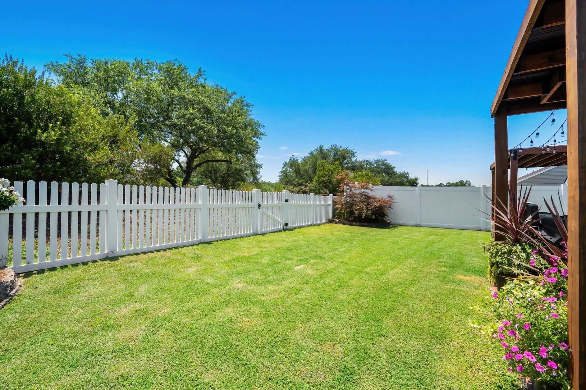 228 Bittersweet Ln.  Photo 43