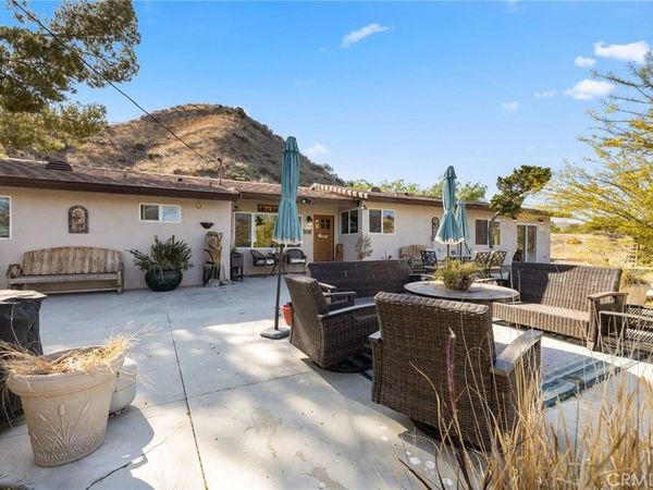 30325 N Brandywine Canyon, Canyon Country, CA 91351