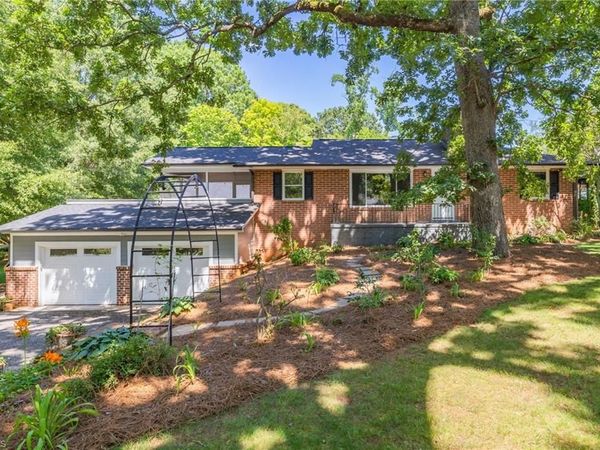 106 Bishop Street , Winston-Salem, NC 27104