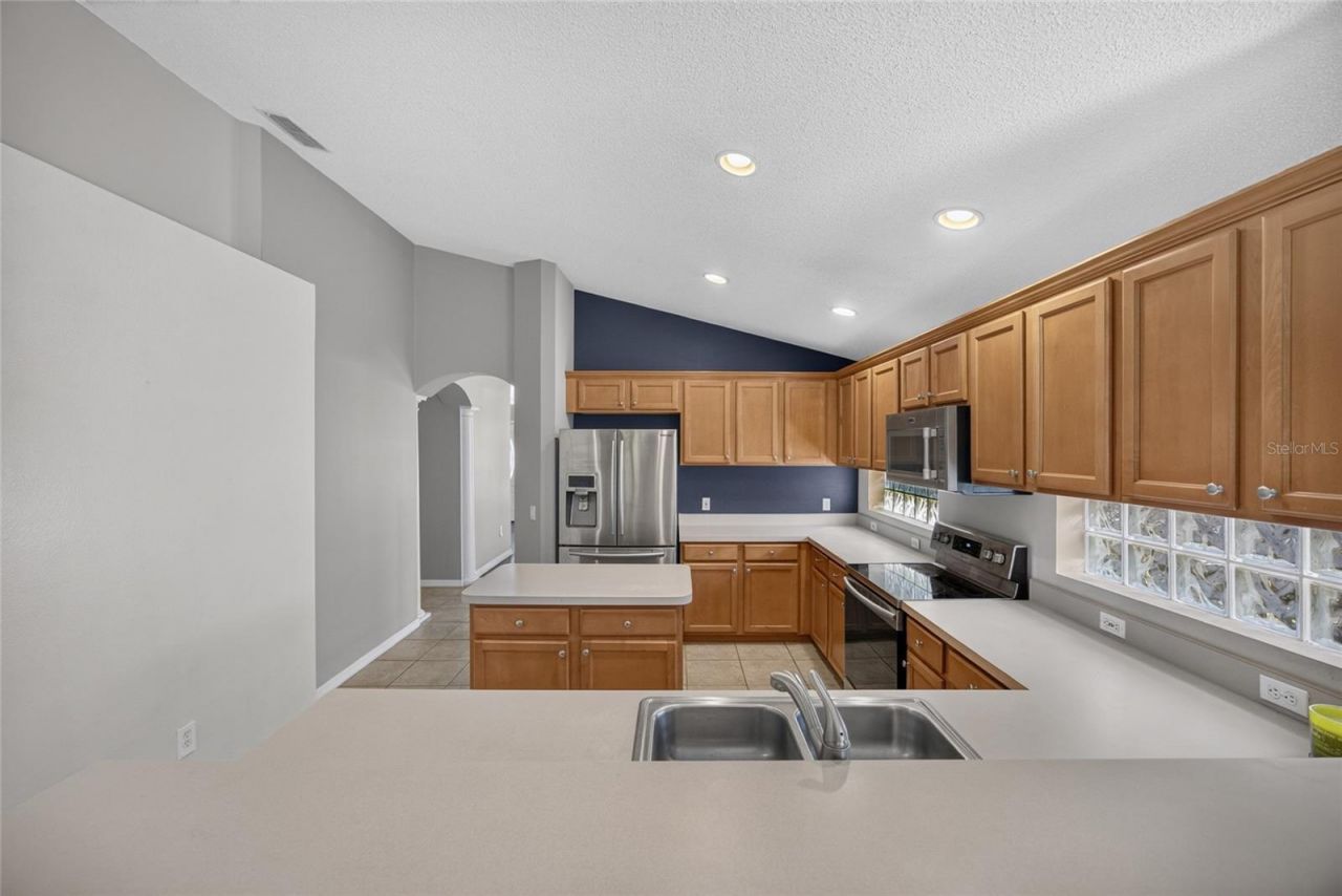8376 Lake Amhurst Trail, Orlando, FL 32829 Photo
