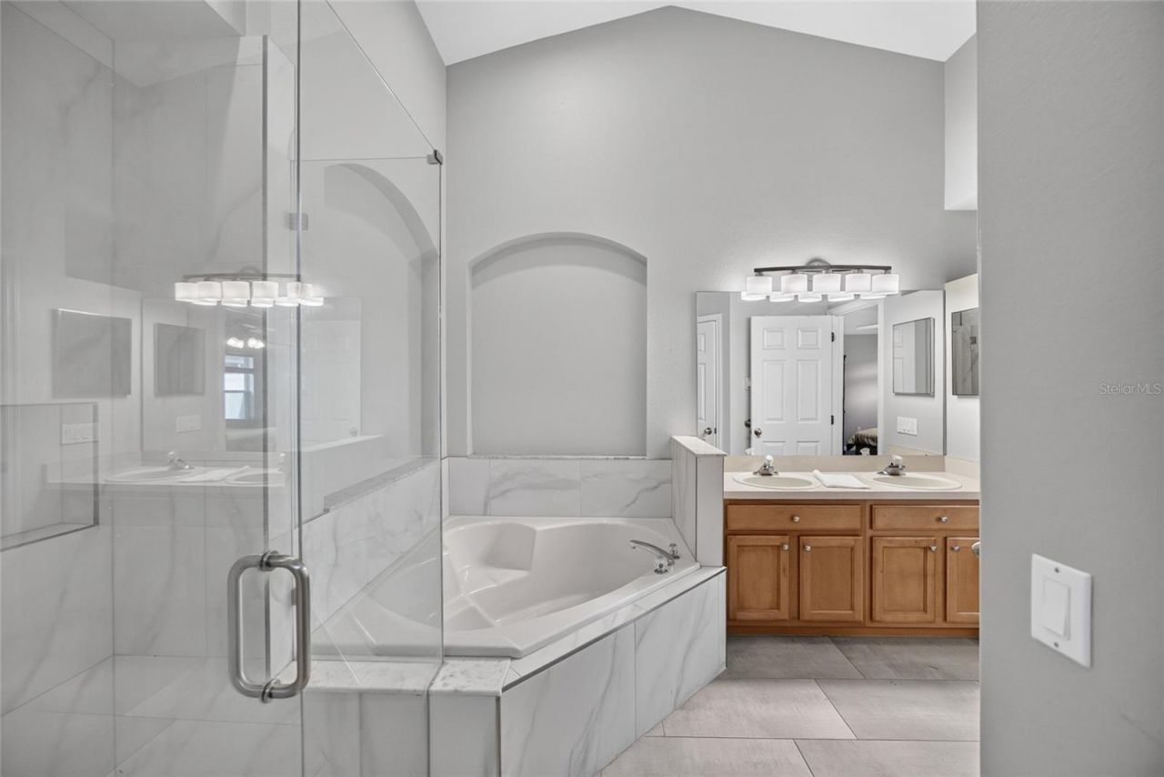 8376 Lake Amhurst Trail, Orlando, FL 32829 Photo