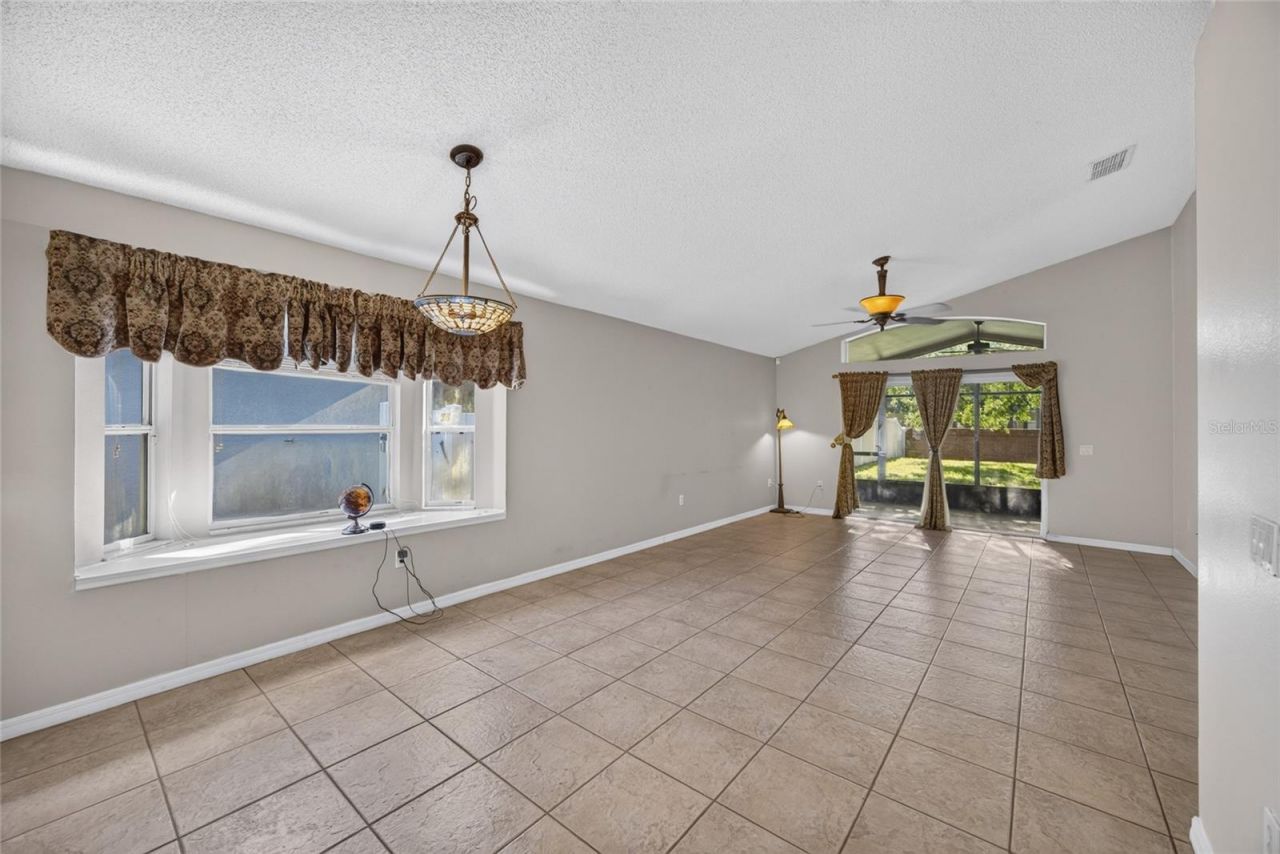 8376 Lake Amhurst Trail, Orlando, FL 32829 Photo