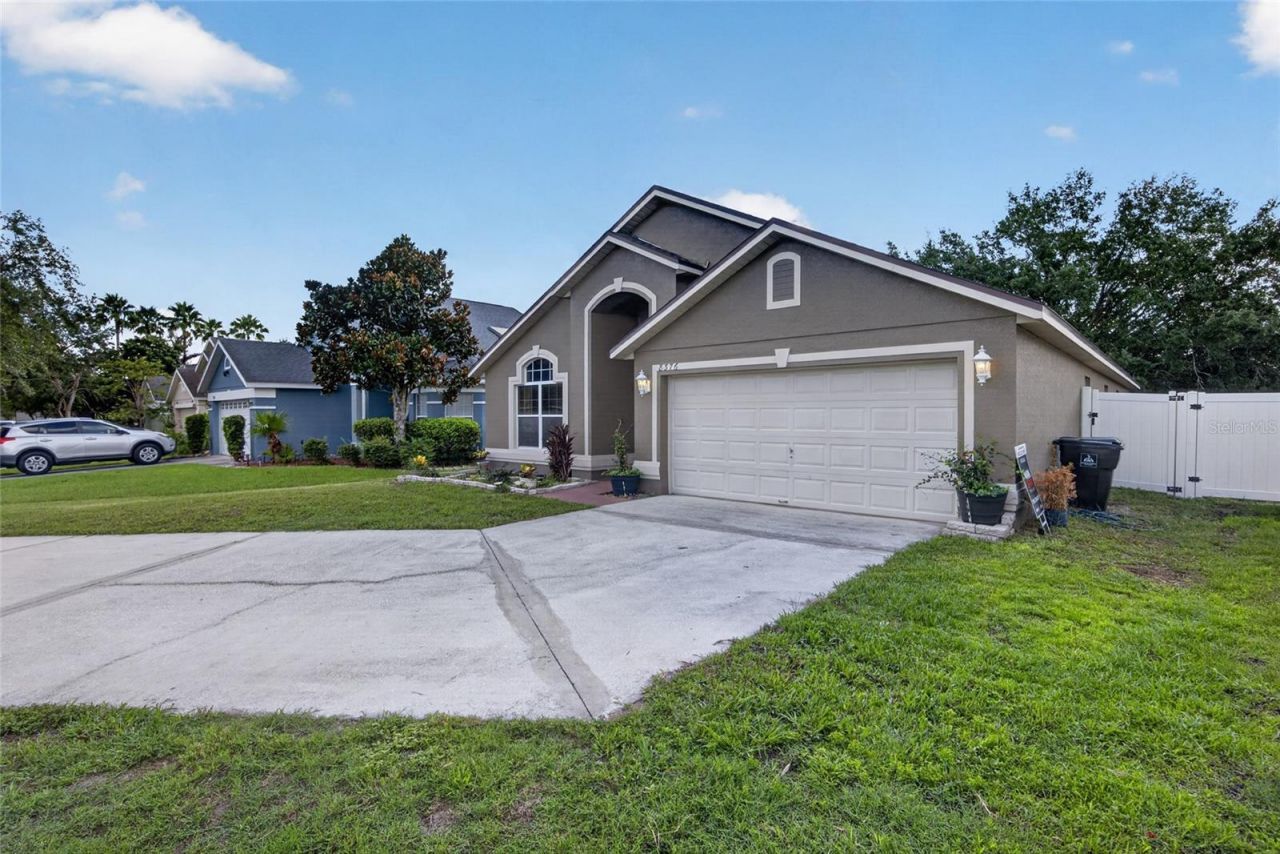 8376 Lake Amhurst Trail, Orlando, FL 32829 Photo