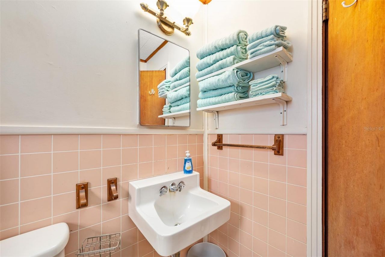 55521 Front Street , Astor, FL 32102 Photo