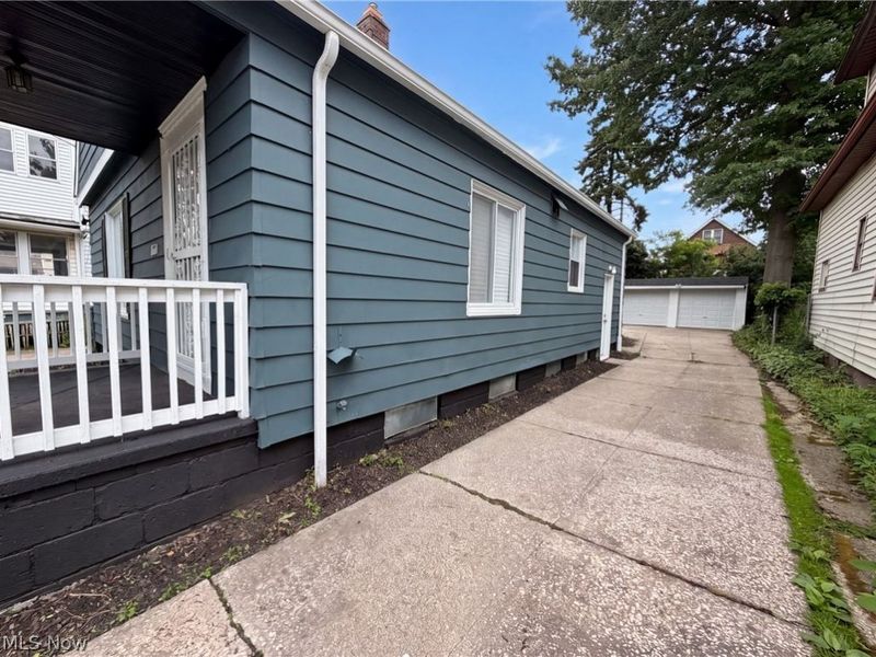 2821 E 127th Street, Cleveland, OH 44120 Photo 21