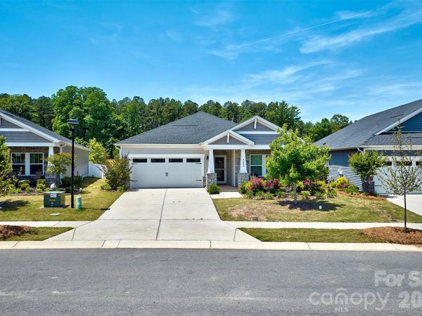 9244 Dunwich Drive , Gastonia, NC 28056