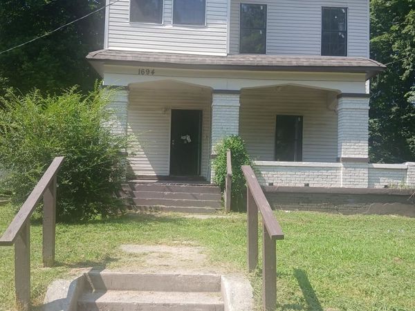 1694 WALKER AVE, Memphis, TN 38114