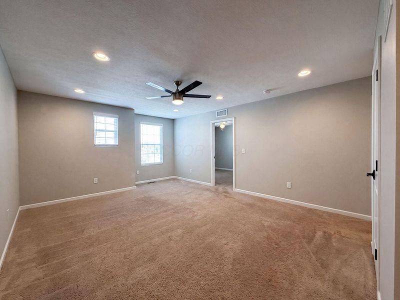 749 Peacock Drive , Sunbury, OH 43074 Photo 4