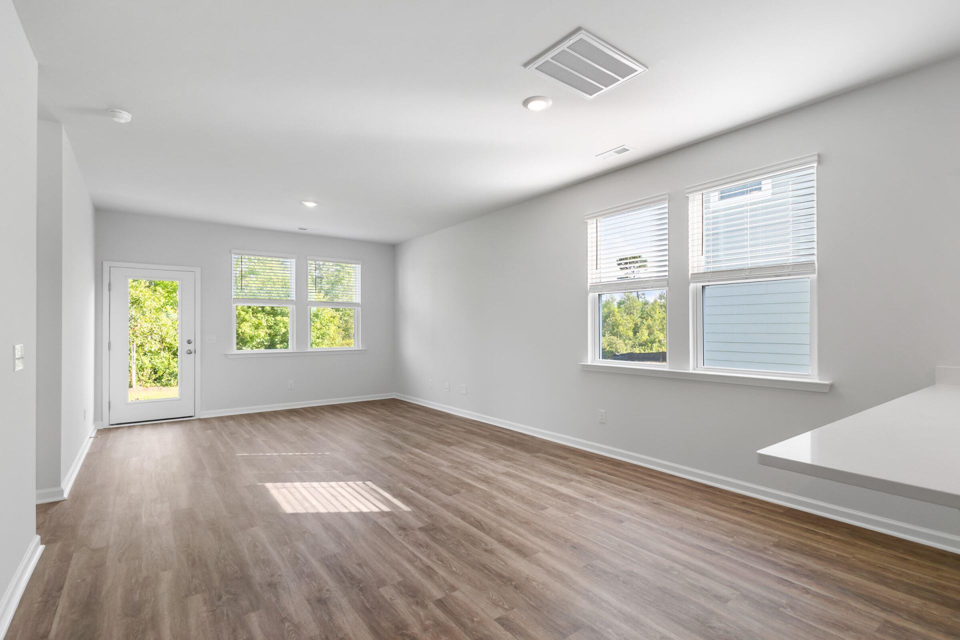 146 Broadstone Drive Photo 5