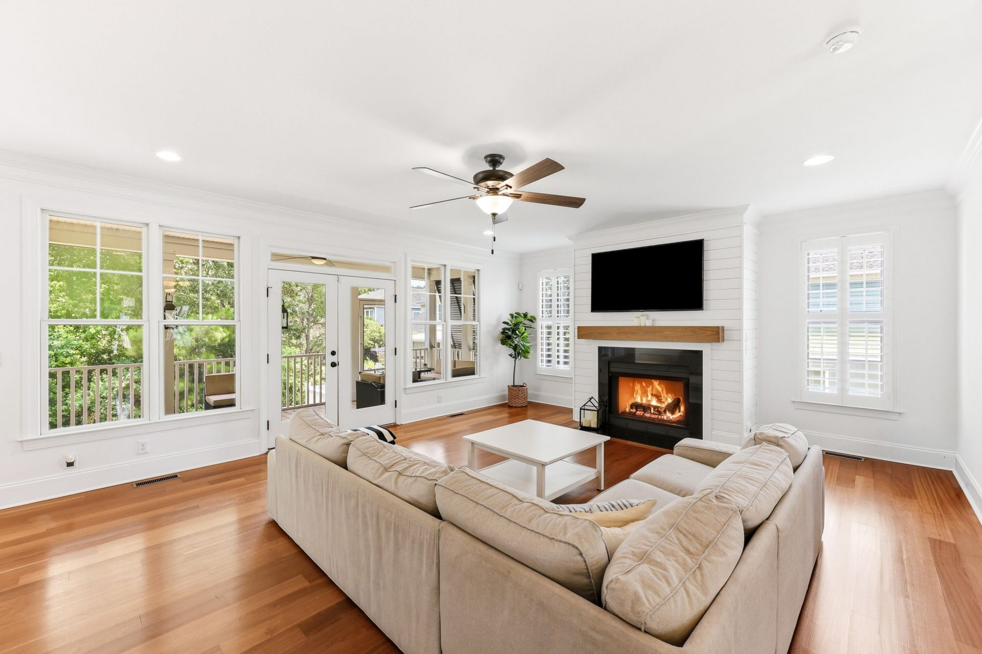1129 Lands End Drive Photo 12