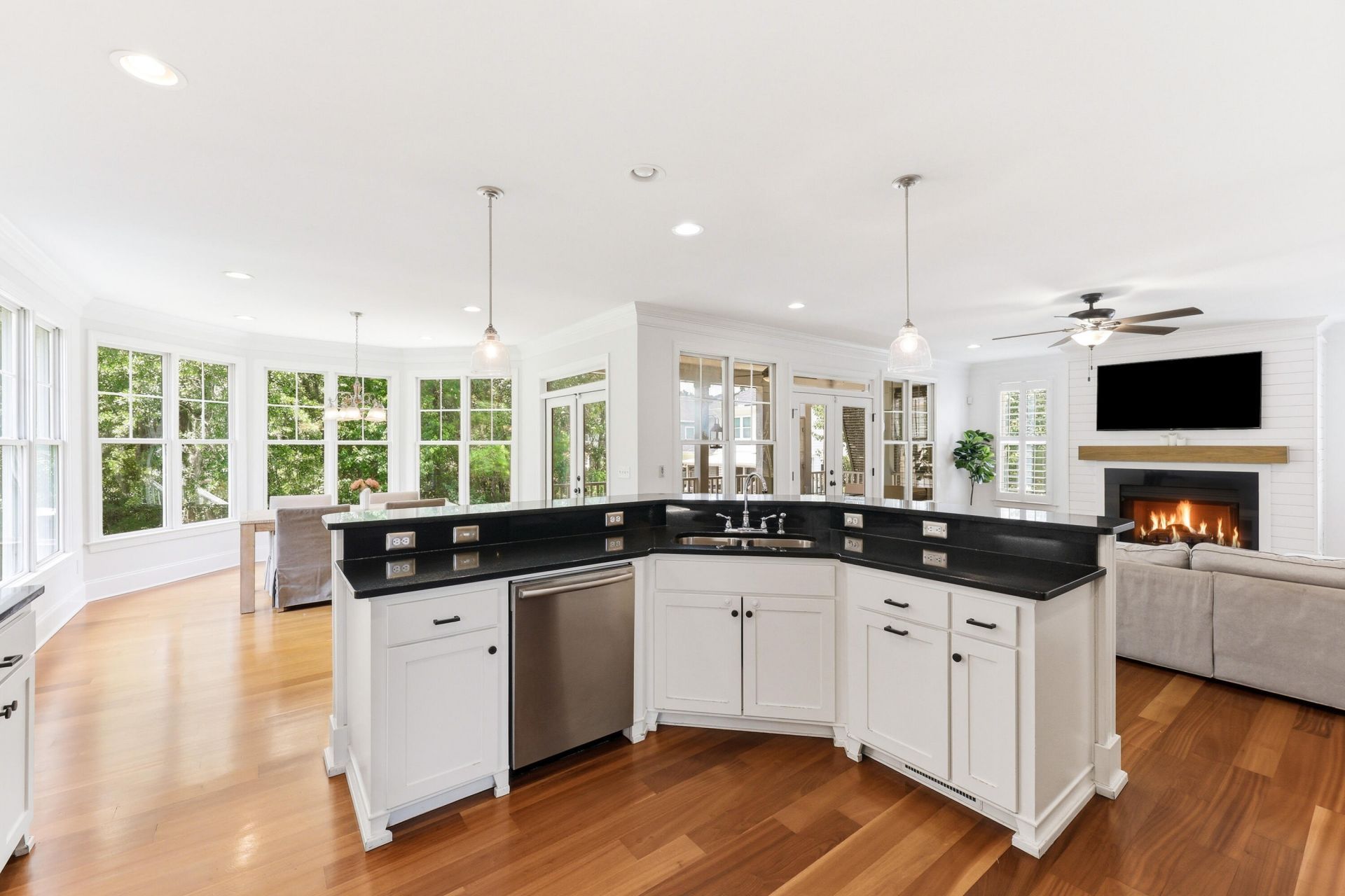 1129 Lands End Drive Photo 18