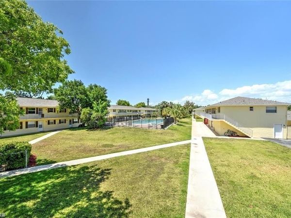 3325 Airport RD N, Unit U5, NAPLES, FL 34105