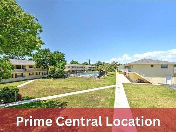 3325 Airport RD N, Unit U5, NAPLES, FL 34105