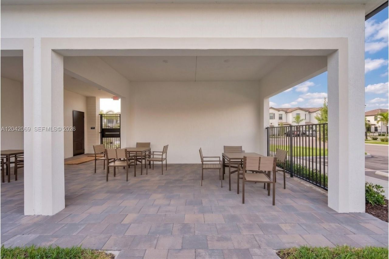 250 SW 159th Ln , Pembroke Pines, FL 33027 Photo