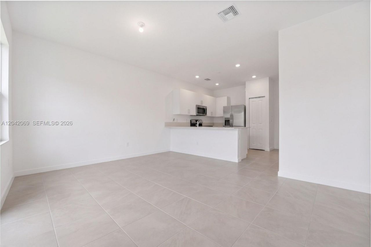 250 SW 159th Ln , Pembroke Pines, FL 33027 Photo