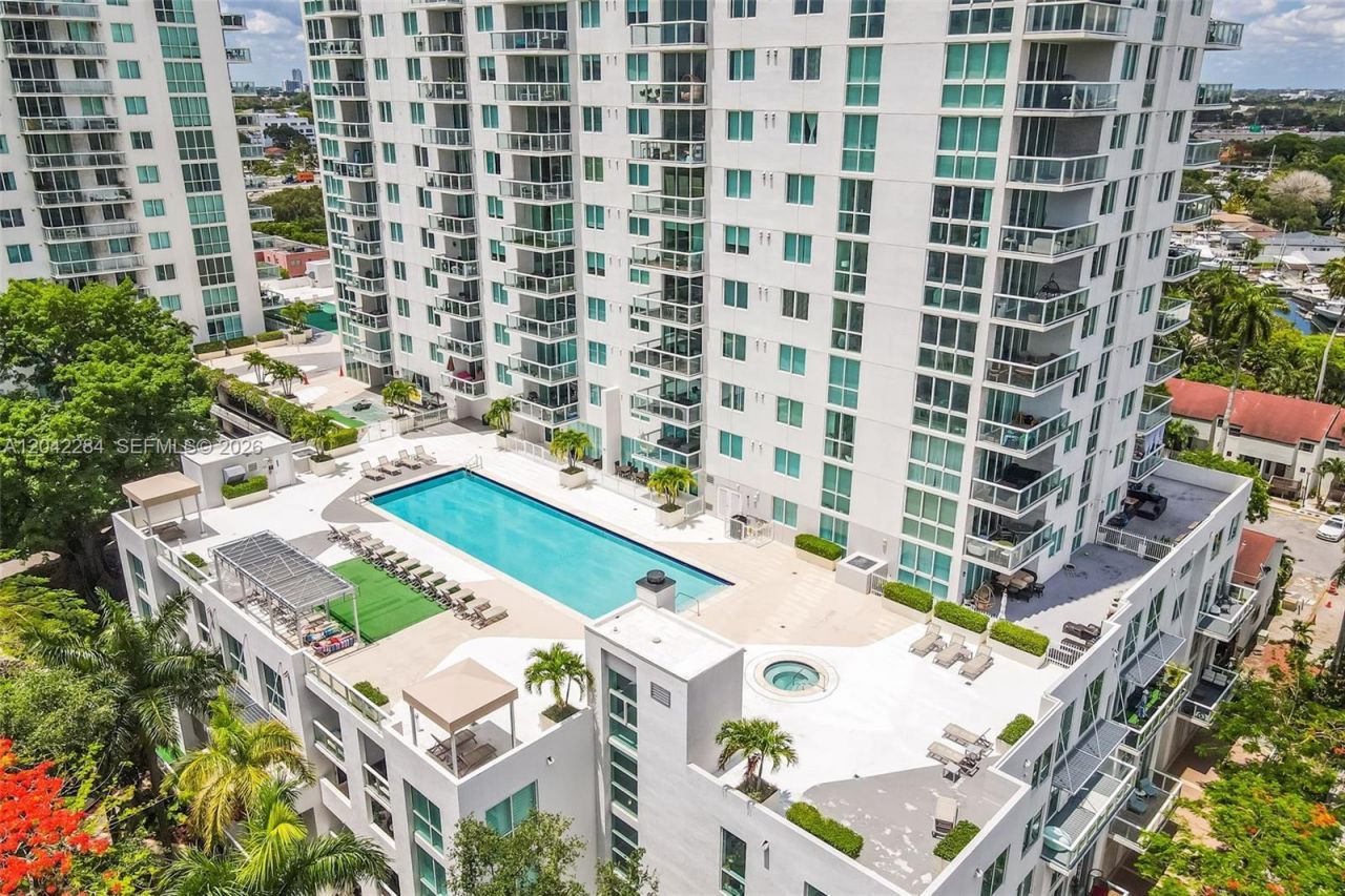 1861 NW S River Dr , Unit PH4, Miami, FL 33125 Photo