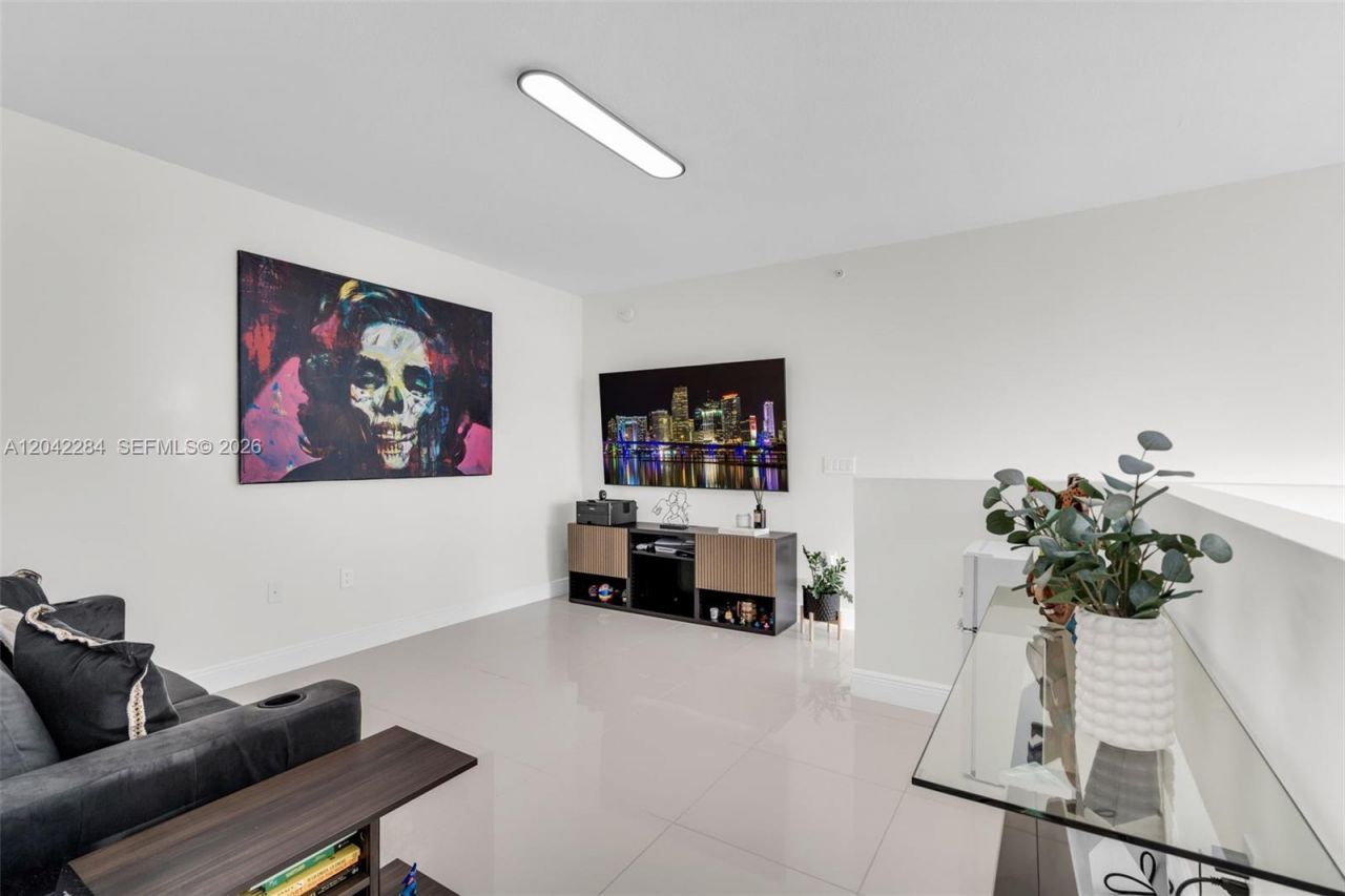1861 NW S River Dr , Unit PH4, Miami, FL 33125 Photo