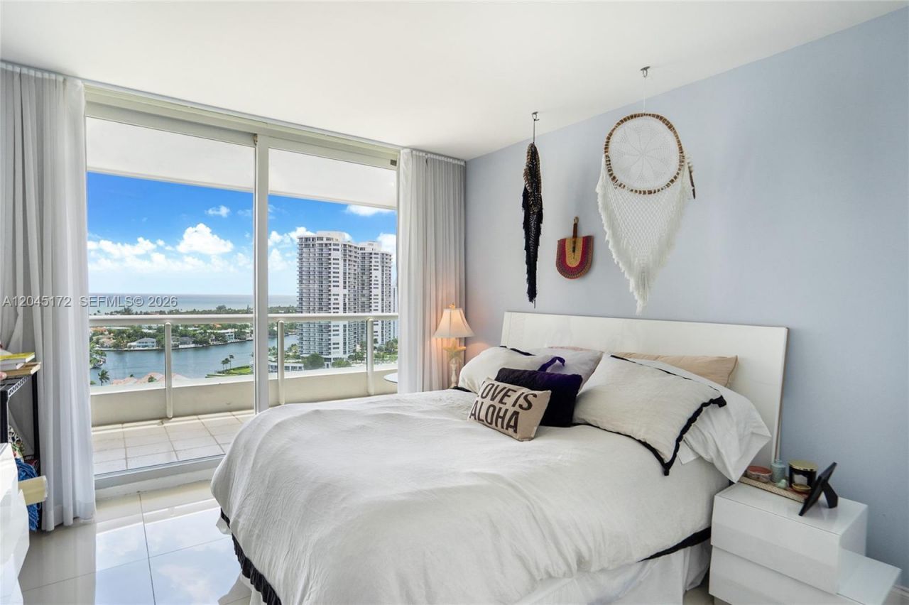 21055 Yacht Club Dr , Unit 2005, Aventura, FL 33180 Photo