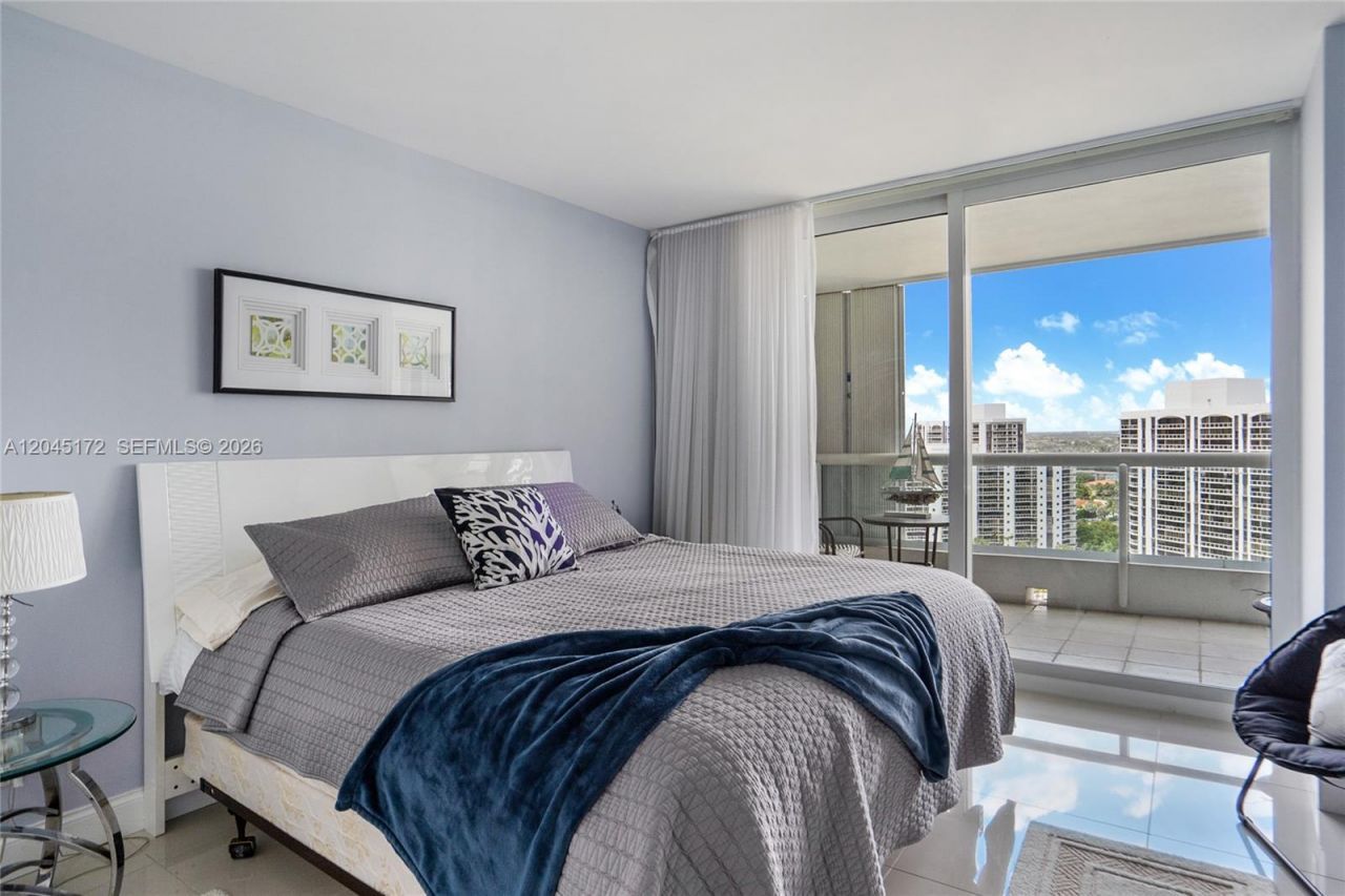 21055 Yacht Club Dr , Unit 2005, Aventura, FL 33180 Photo