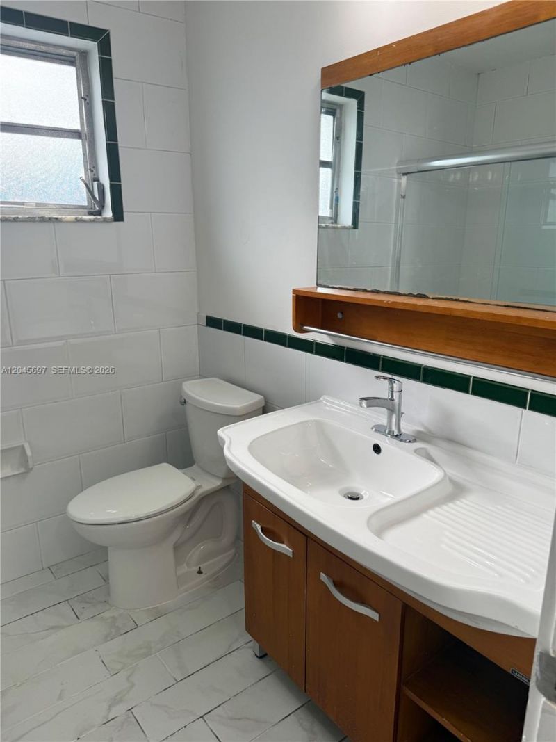 767 SW 9th St , Unit 202, Miami, FL 33130 Photo