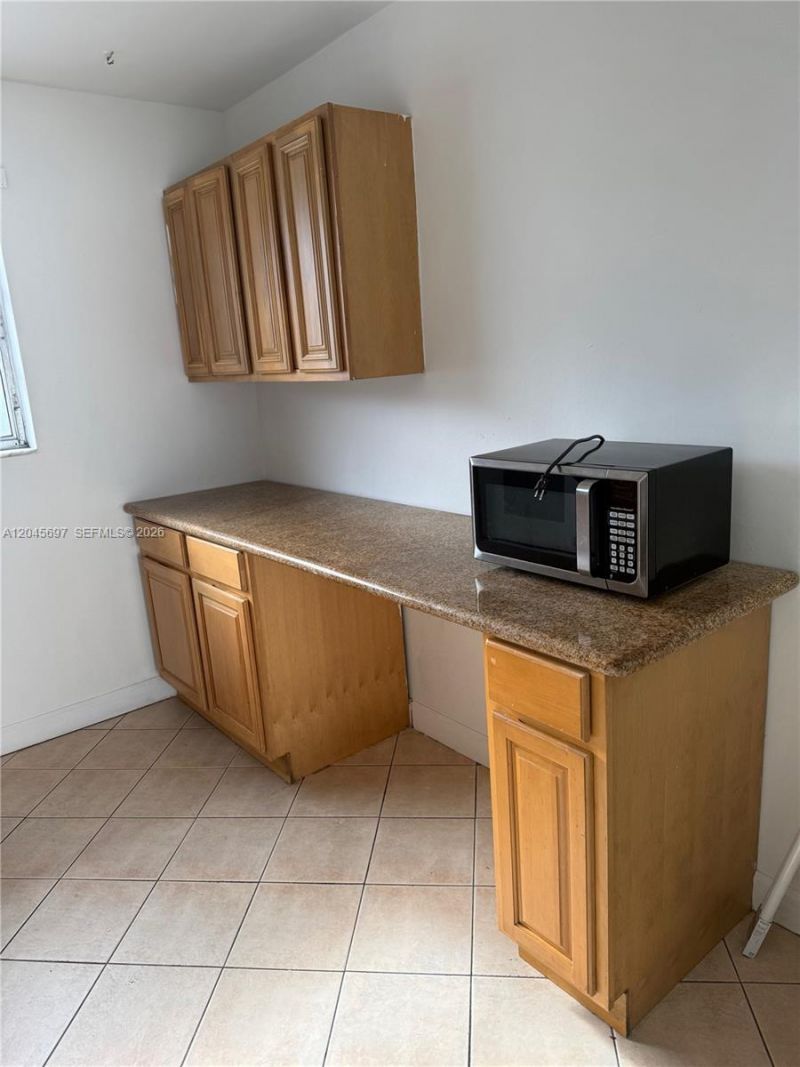 767 SW 9th St , Unit 202, Miami, FL 33130 Photo