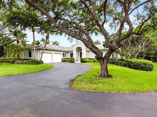 7571 SW 148th Ter, Palmetto Bay, FL 33158