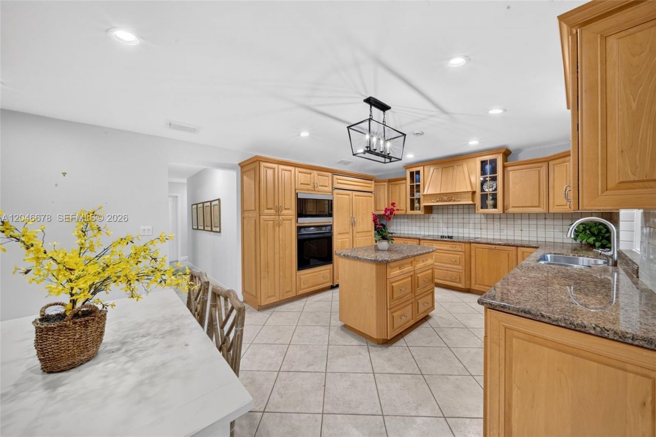 7571 SW 148th Ter, Palmetto Bay, FL 33158 Photo