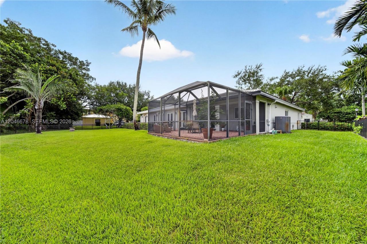 7571 SW 148th Ter, Palmetto Bay, FL 33158 Photo