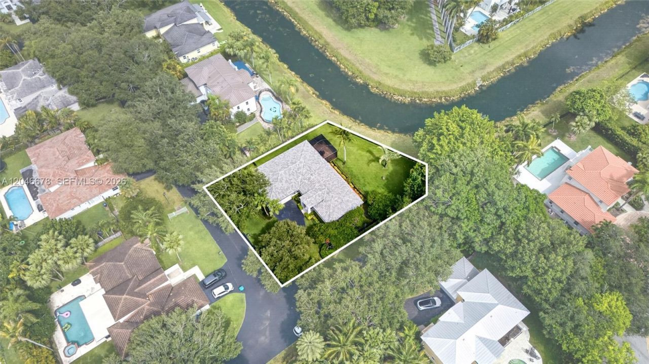7571 SW 148th Ter, Palmetto Bay, FL 33158 Photo