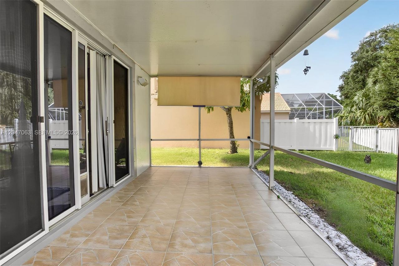 21209 Via Ventura, Boca Raton, FL 33433 Photo