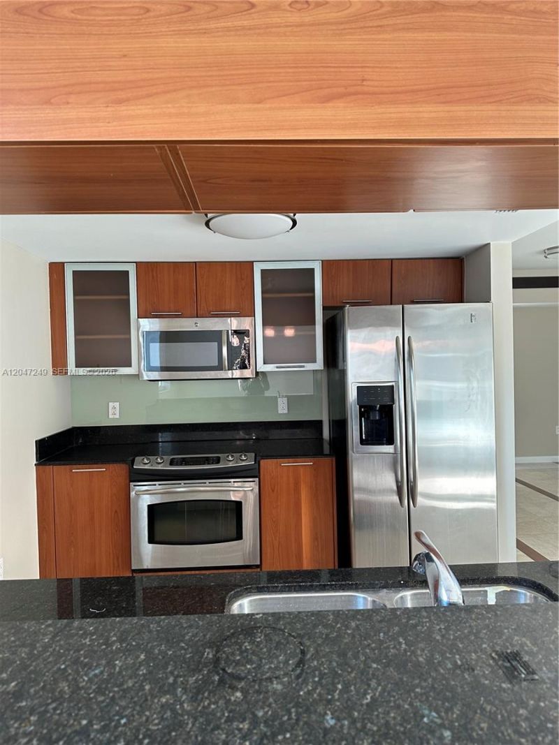 1800 N Bayshore Dr , Unit 2315, Miami, FL 33132 Photo