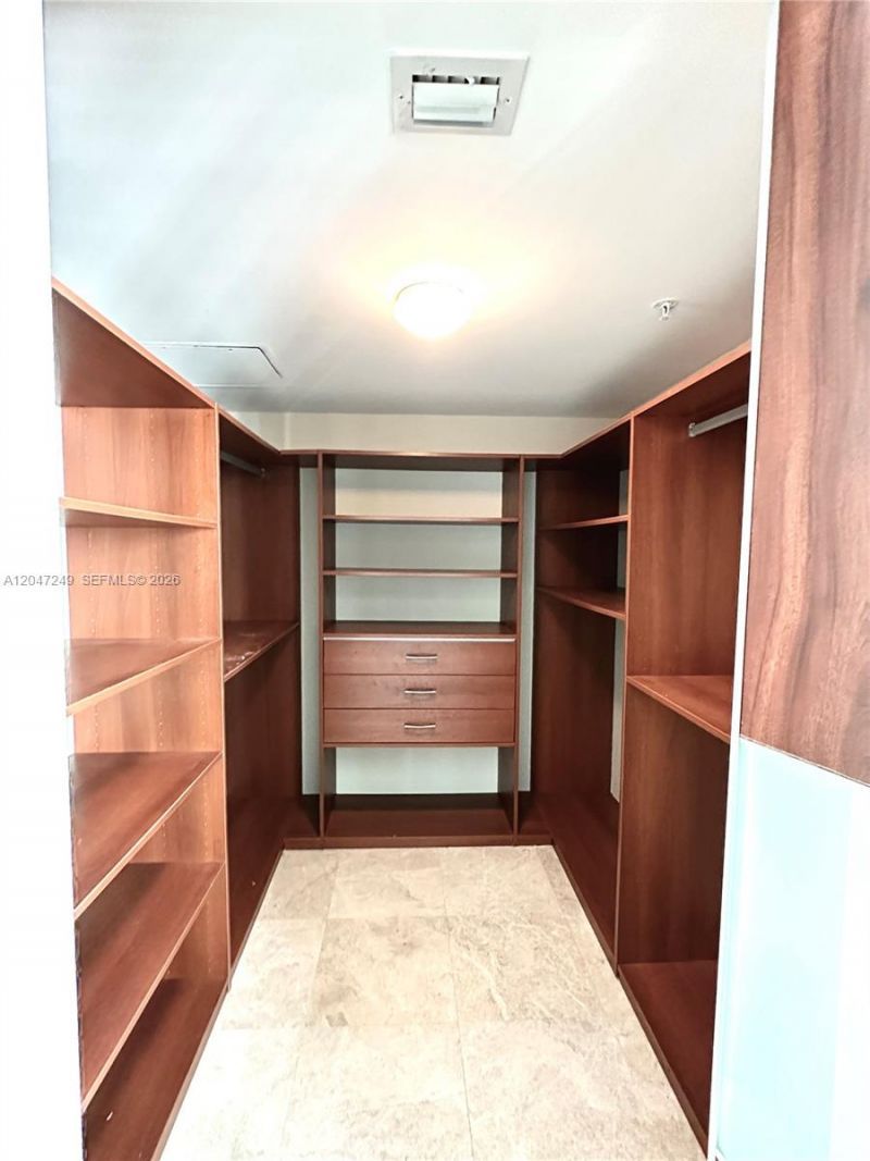 1800 N Bayshore Dr , Unit 2315, Miami, FL 33132 Photo