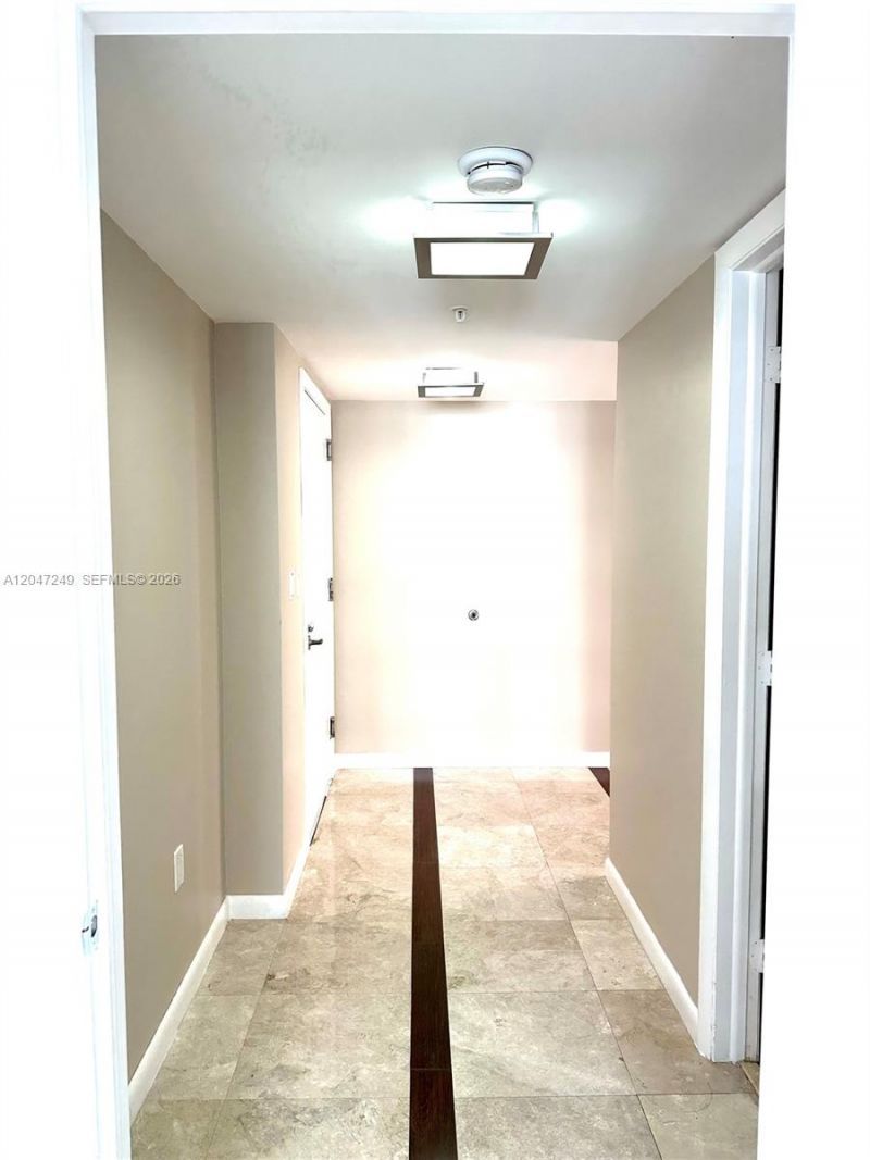 1800 N Bayshore Dr , Unit 2315, Miami, FL 33132 Photo