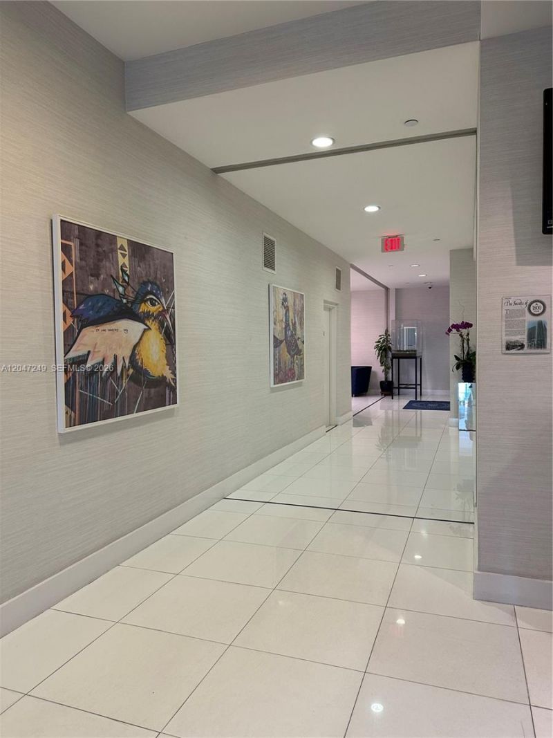 1800 N Bayshore Dr , Unit 2315, Miami, FL 33132 Photo