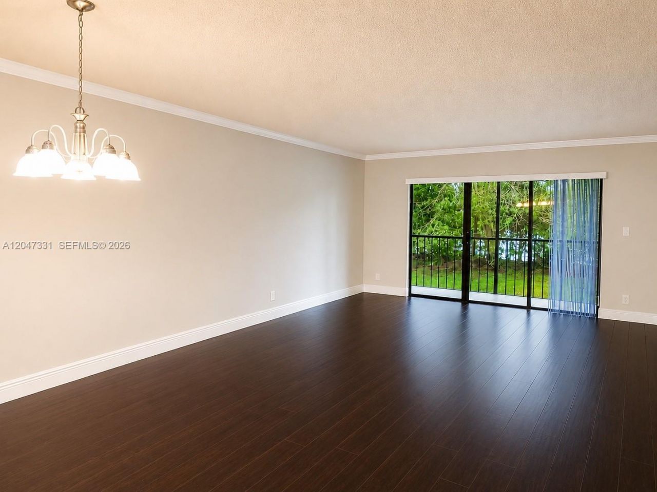331 Lakeview Dr , Unit 203, Weston, FL 33326 Photo