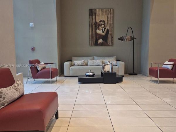 300 S Biscayne Blvd, Unit T-2905, Miami, FL 33131