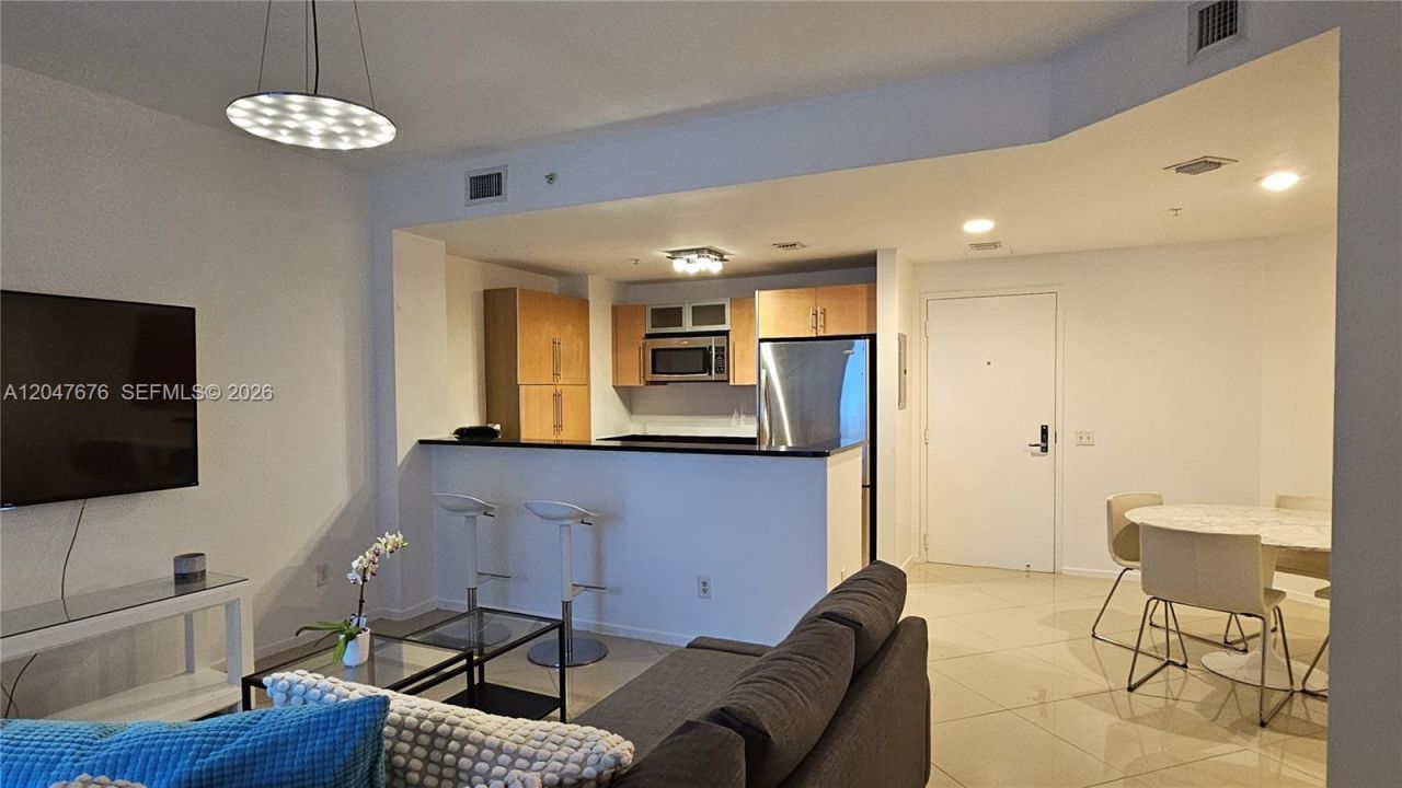 300 S Biscayne Blvd, Unit T-2905, Miami, FL 33131 Photo