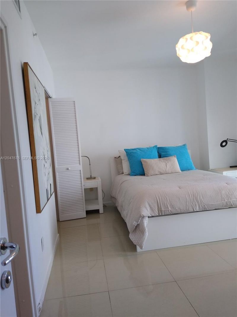 300 S Biscayne Blvd, Unit T-2905, Miami, FL 33131 Photo