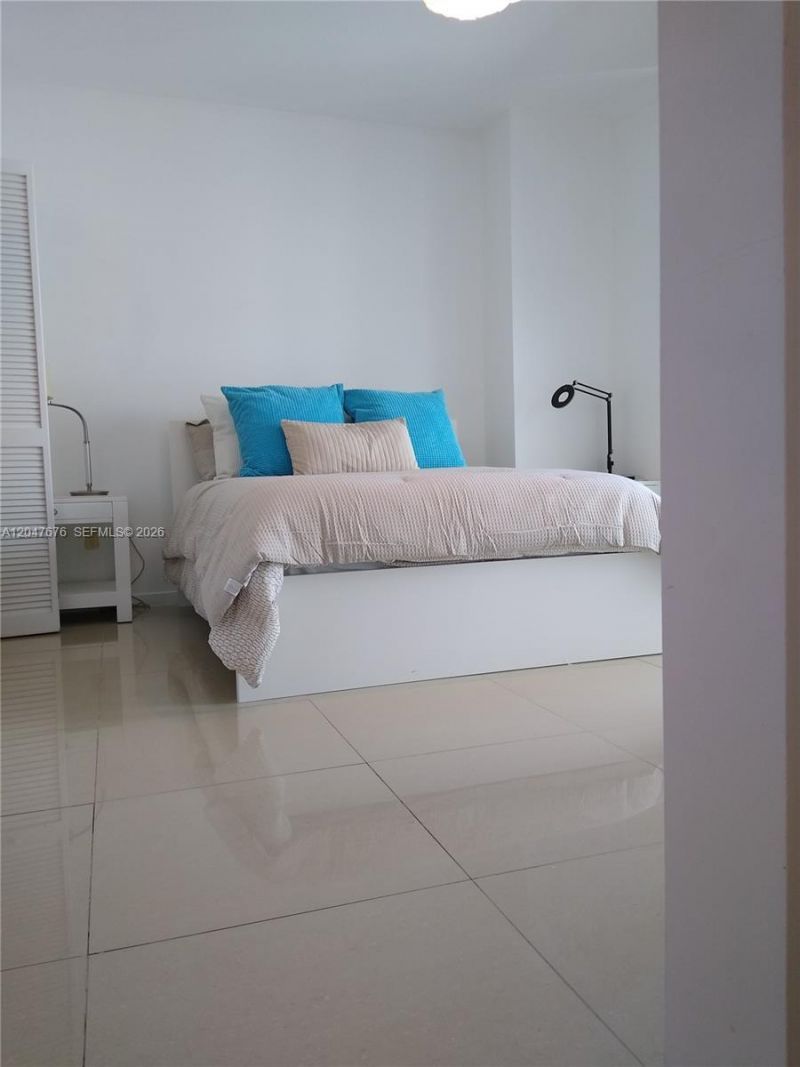 300 S Biscayne Blvd, Unit T-2905, Miami, FL 33131 Photo