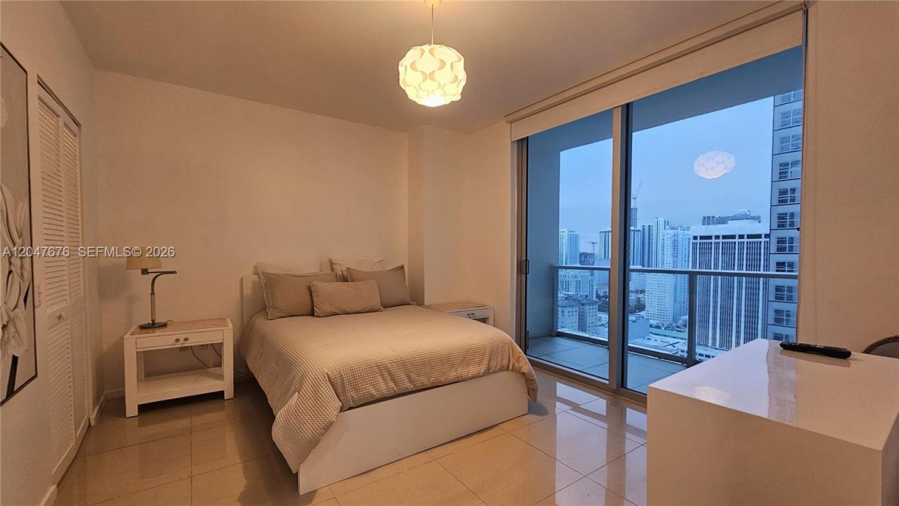 300 S Biscayne Blvd, Unit T-2905, Miami, FL 33131 Photo